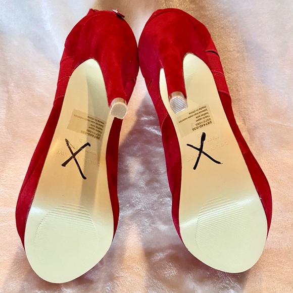 ♥️ VICTORIA’S SECRET COLIN STUART RED ANKLE BOOTS ♥️ NEW — SIZE 9 - Picture 14 of 17